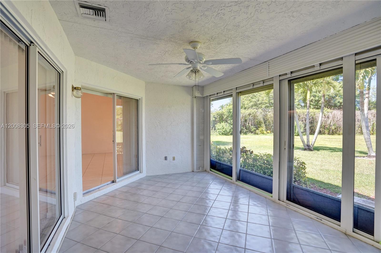 EMERALD POINTE 1 - Residential