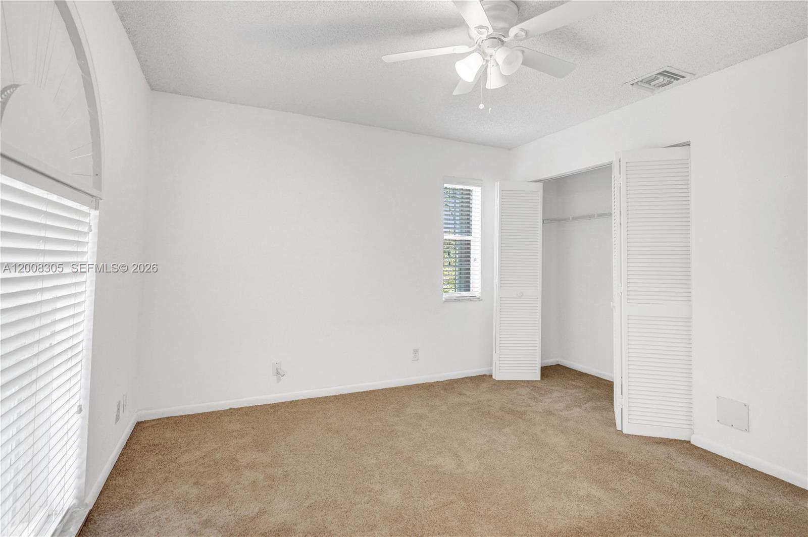 EMERALD POINTE 1 - Residential