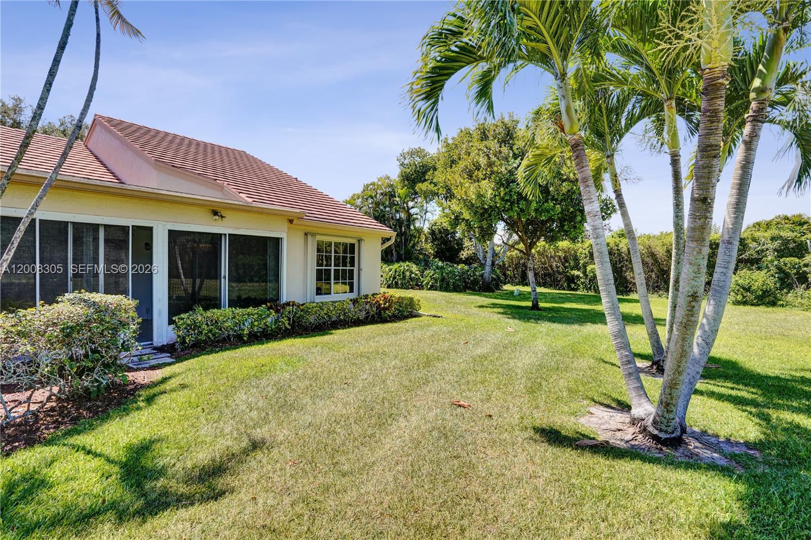 EMERALD POINTE 1 - Residential