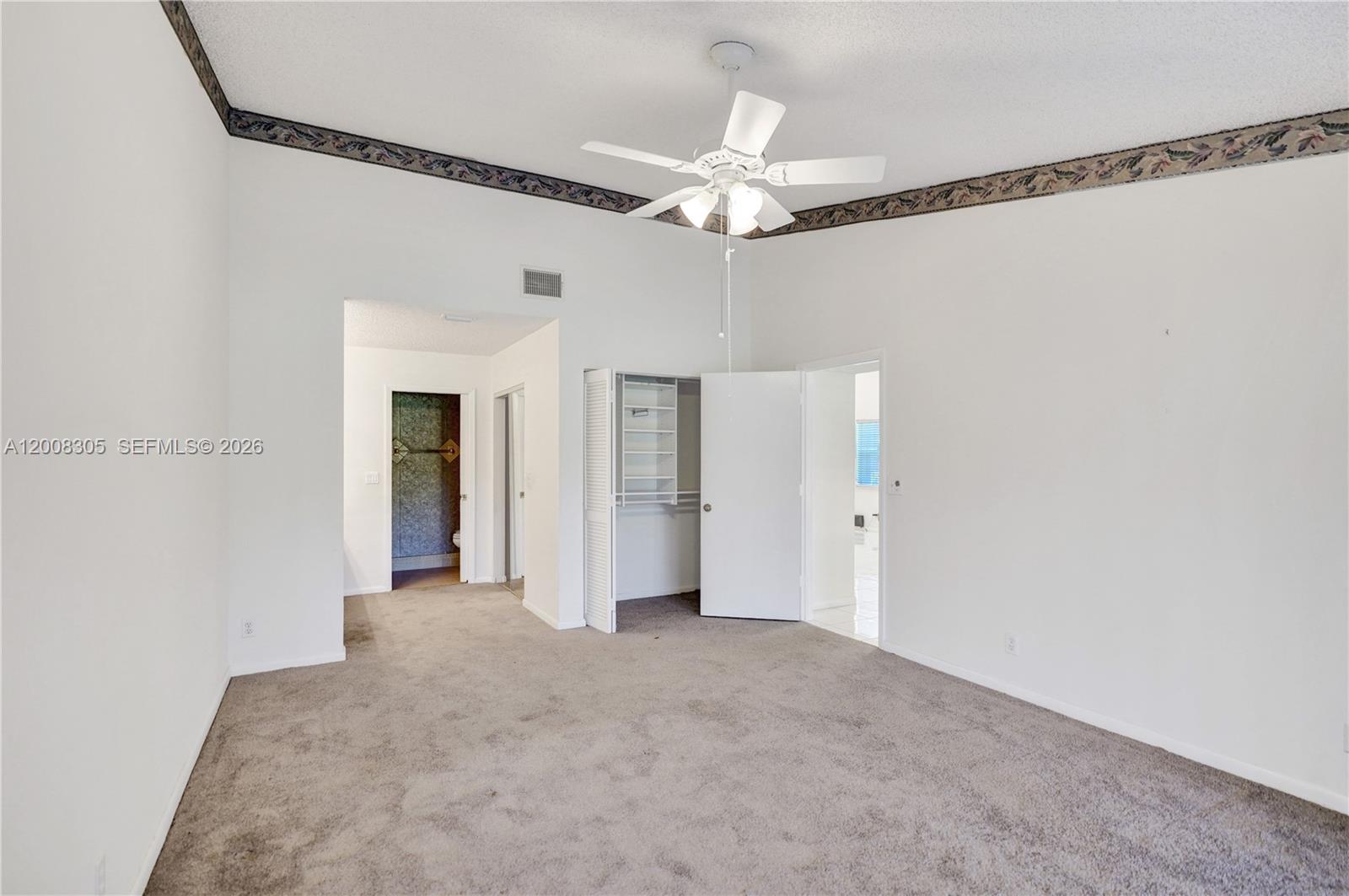 EMERALD POINTE 1 - Residential