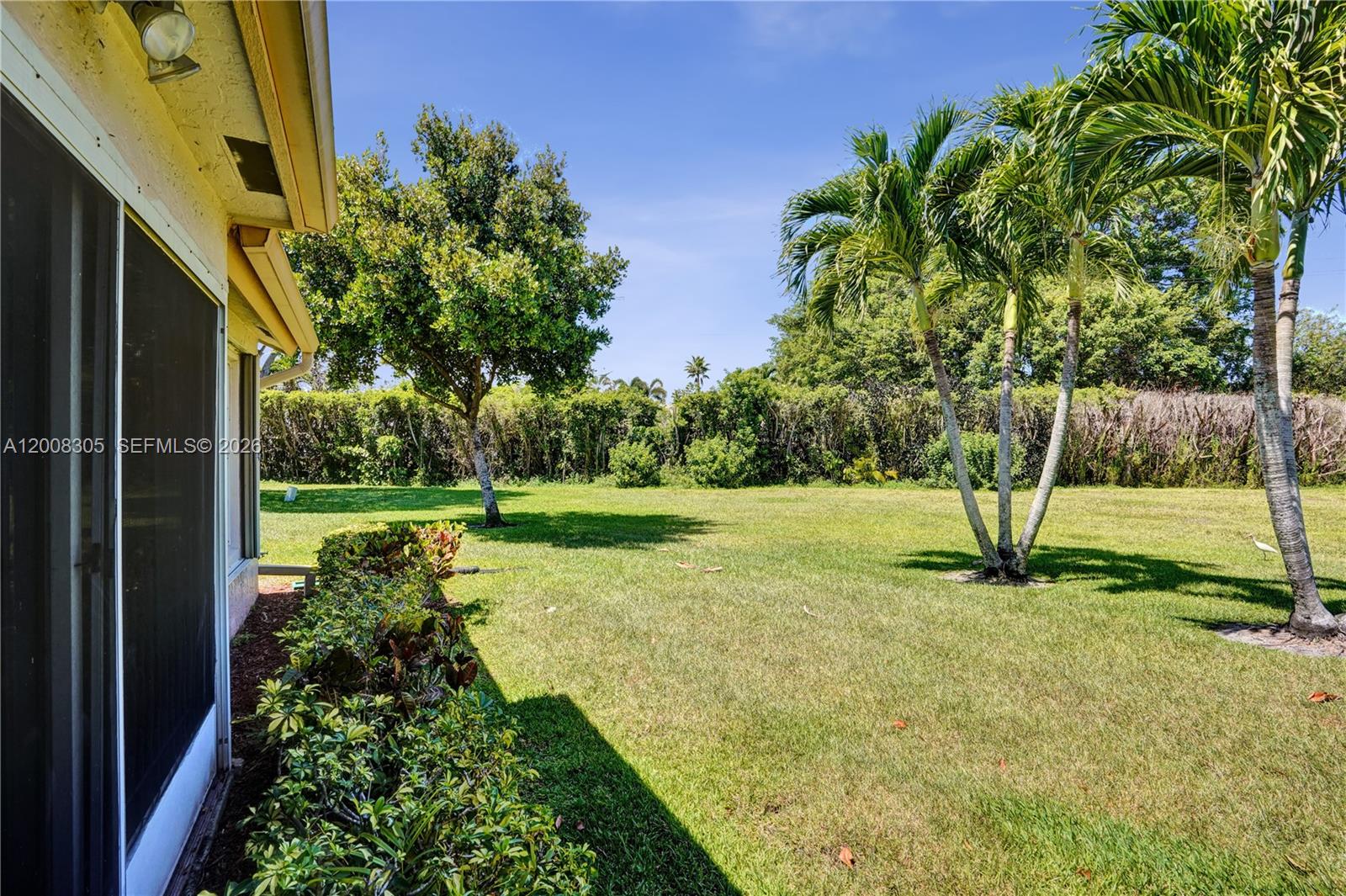 EMERALD POINTE 1 - Residential