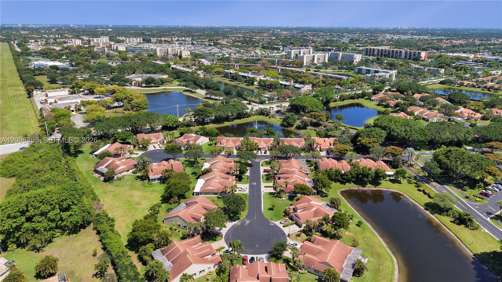 EMERALD POINTE 1 - Residential
