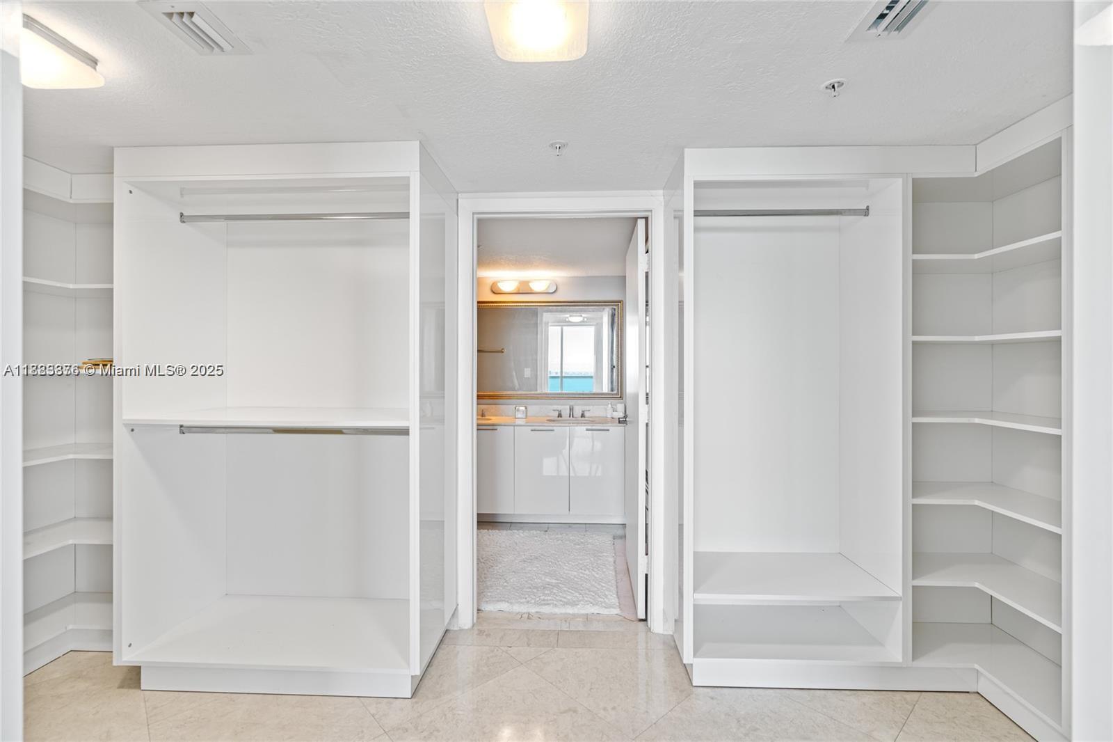 1800 CLUB CONDO - Residential Lease