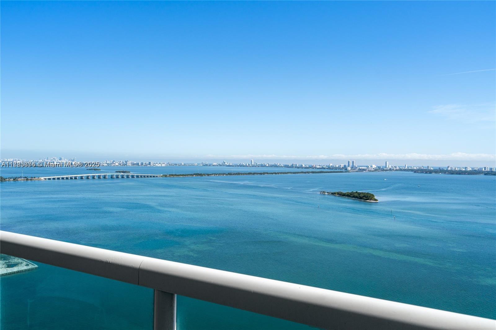 1800 CLUB CONDO - Residential Lease