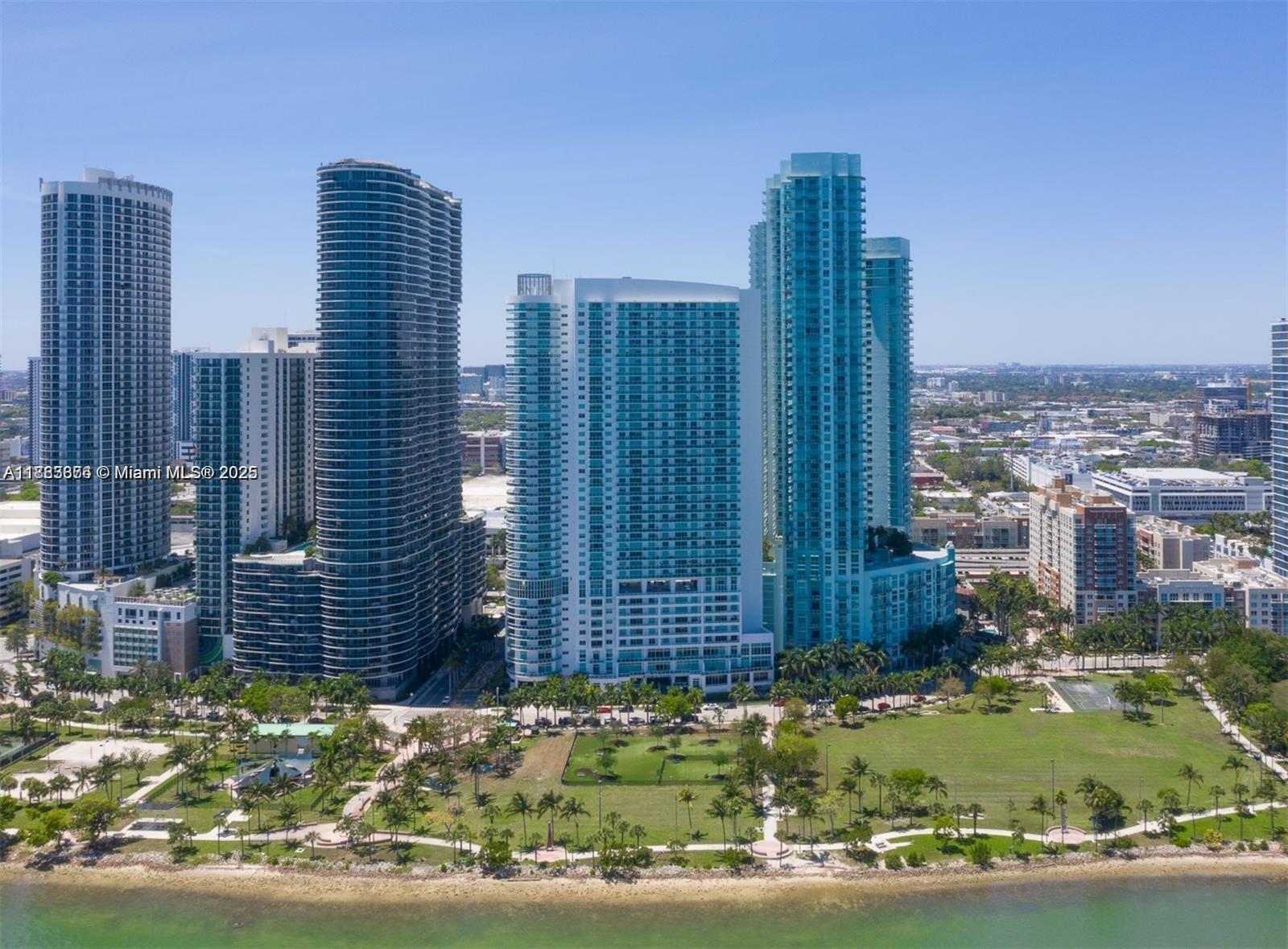 1800 CLUB CONDO - Residential Lease