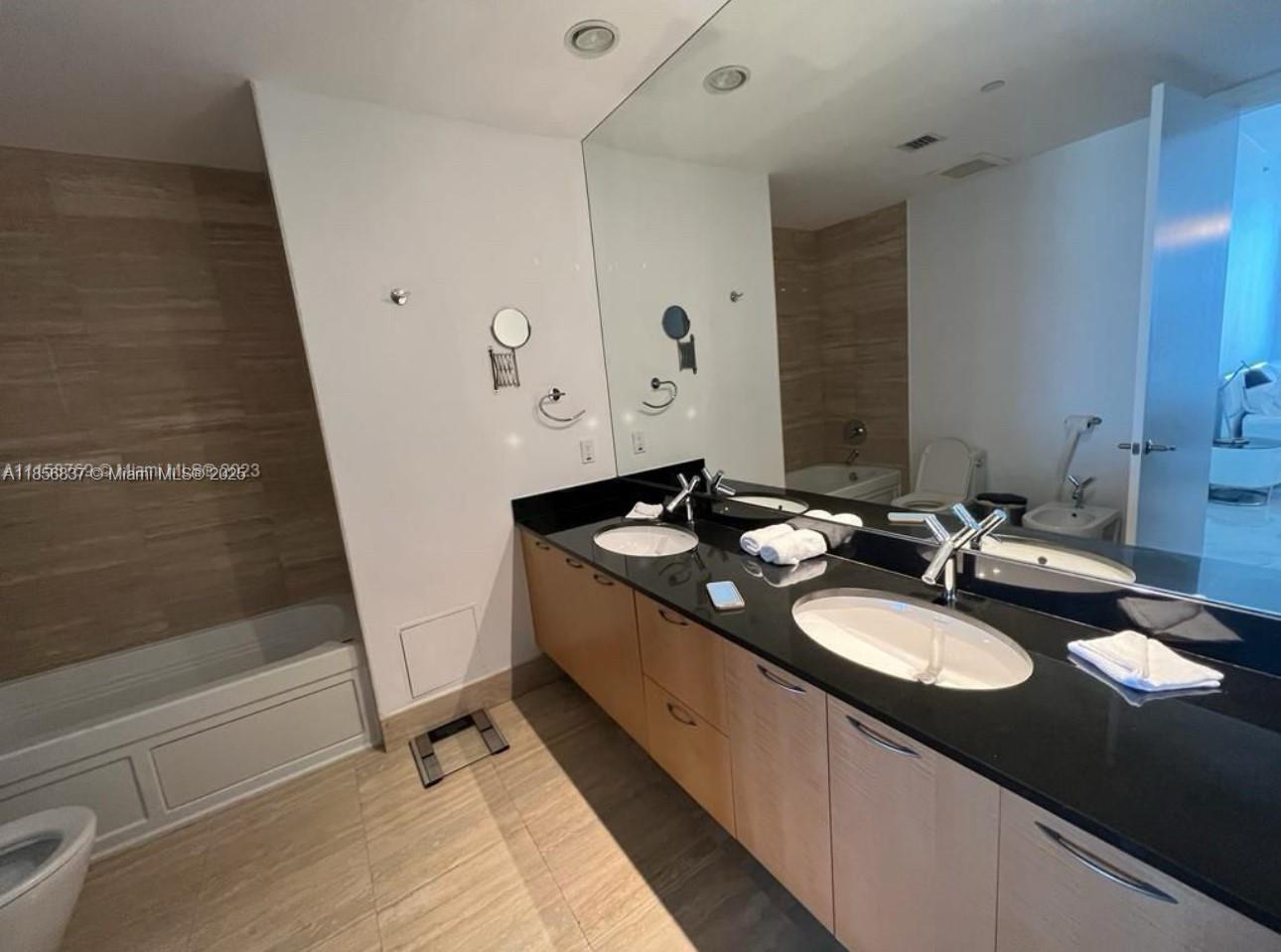 TDR TOWER III CONDO - Residential Lease