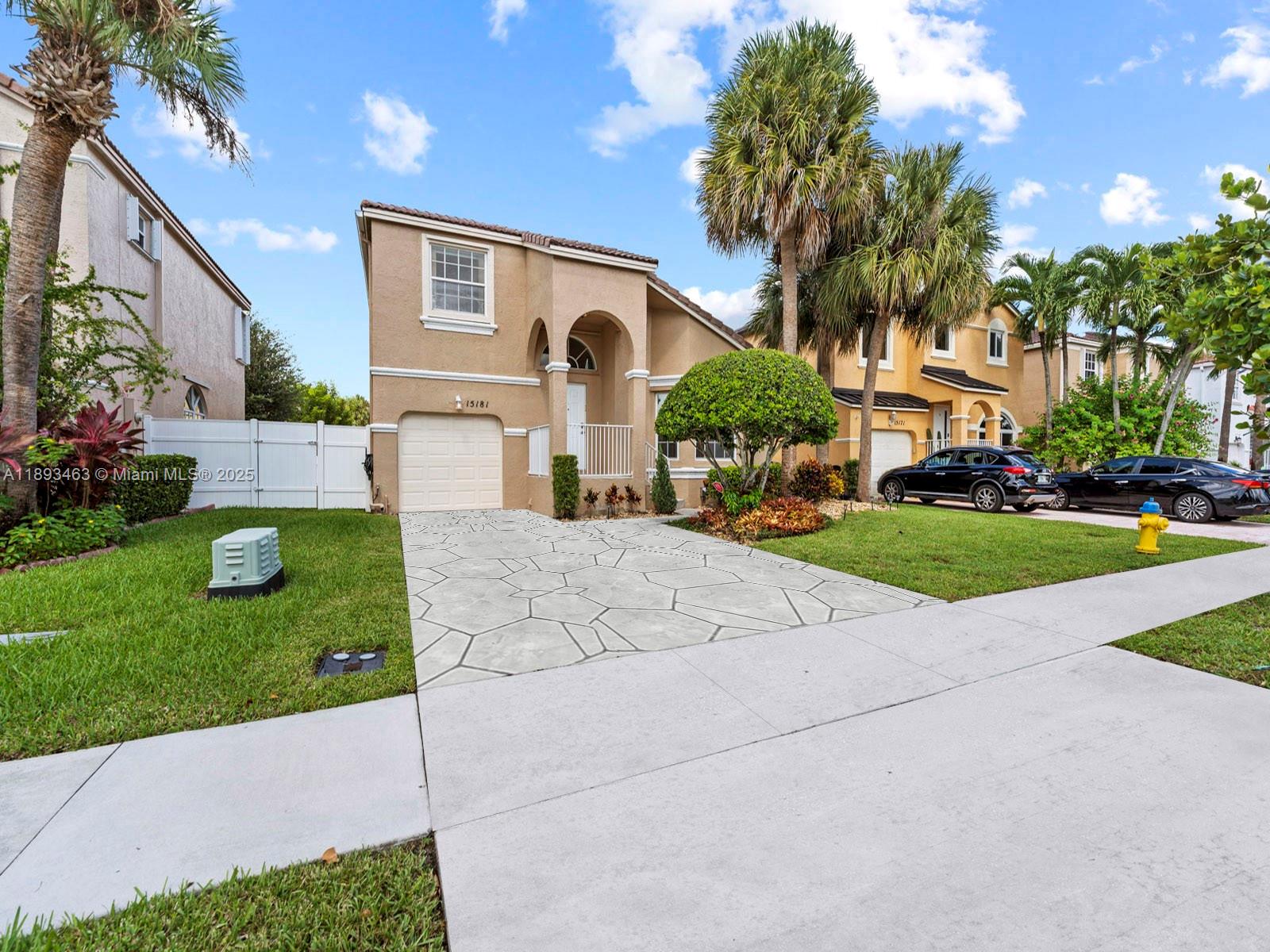 TOWNGATE - Residential