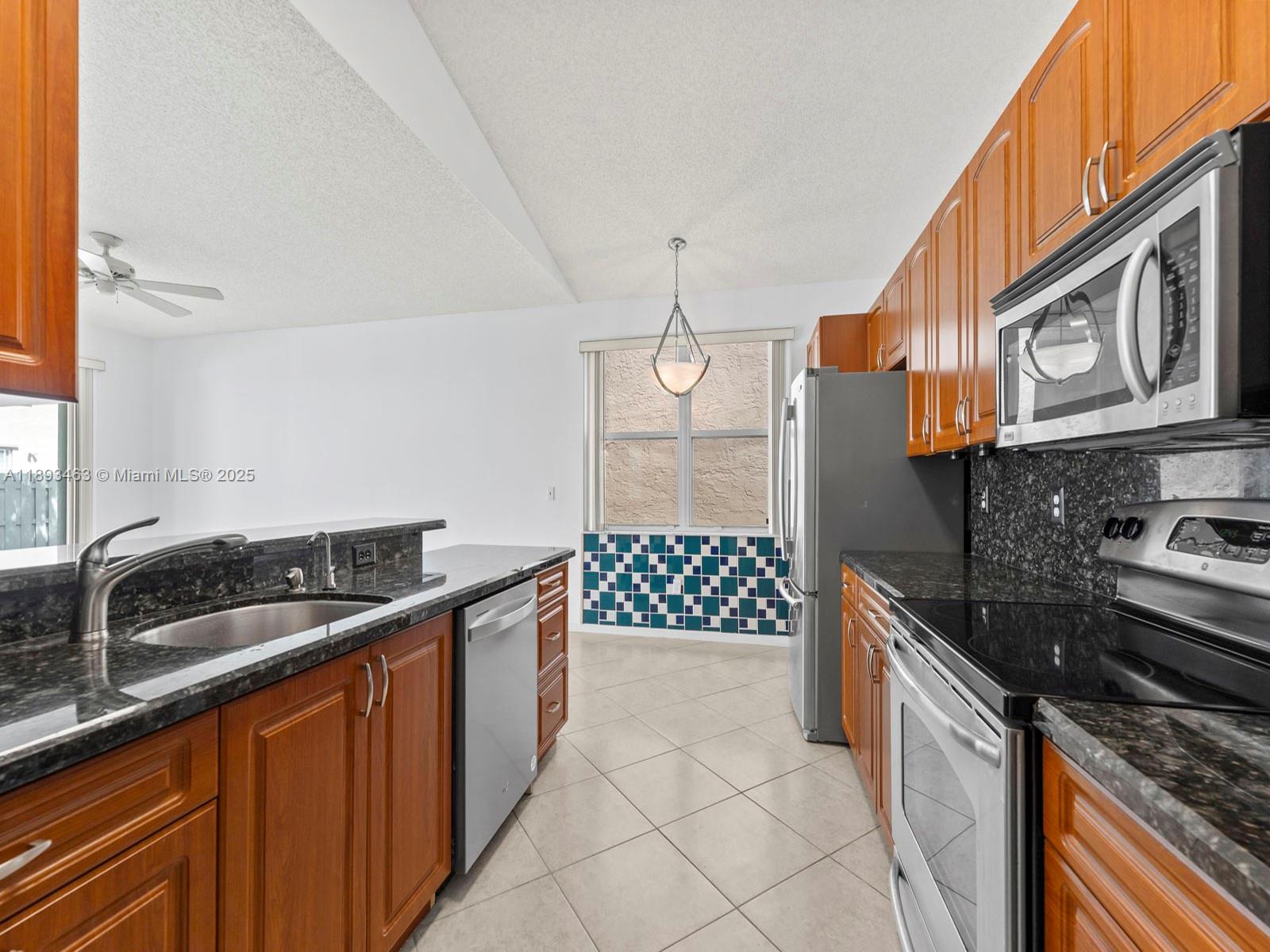 TOWNGATE - Residential