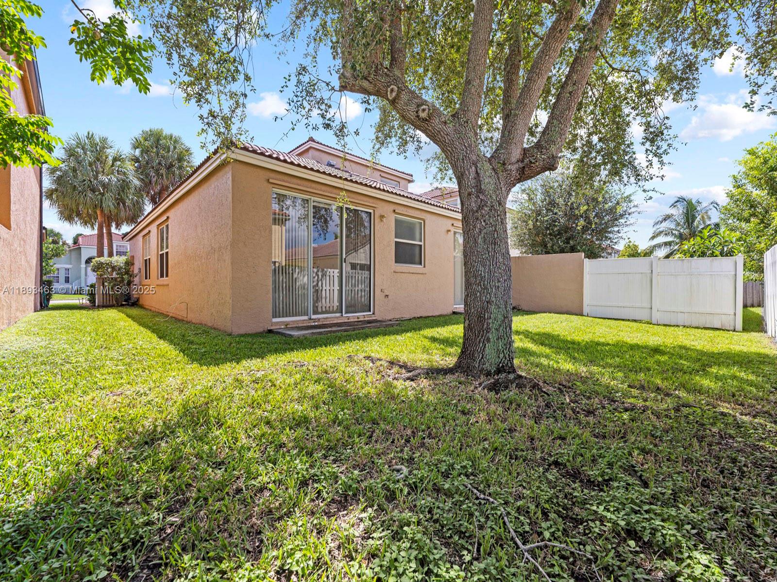 TOWNGATE - Residential