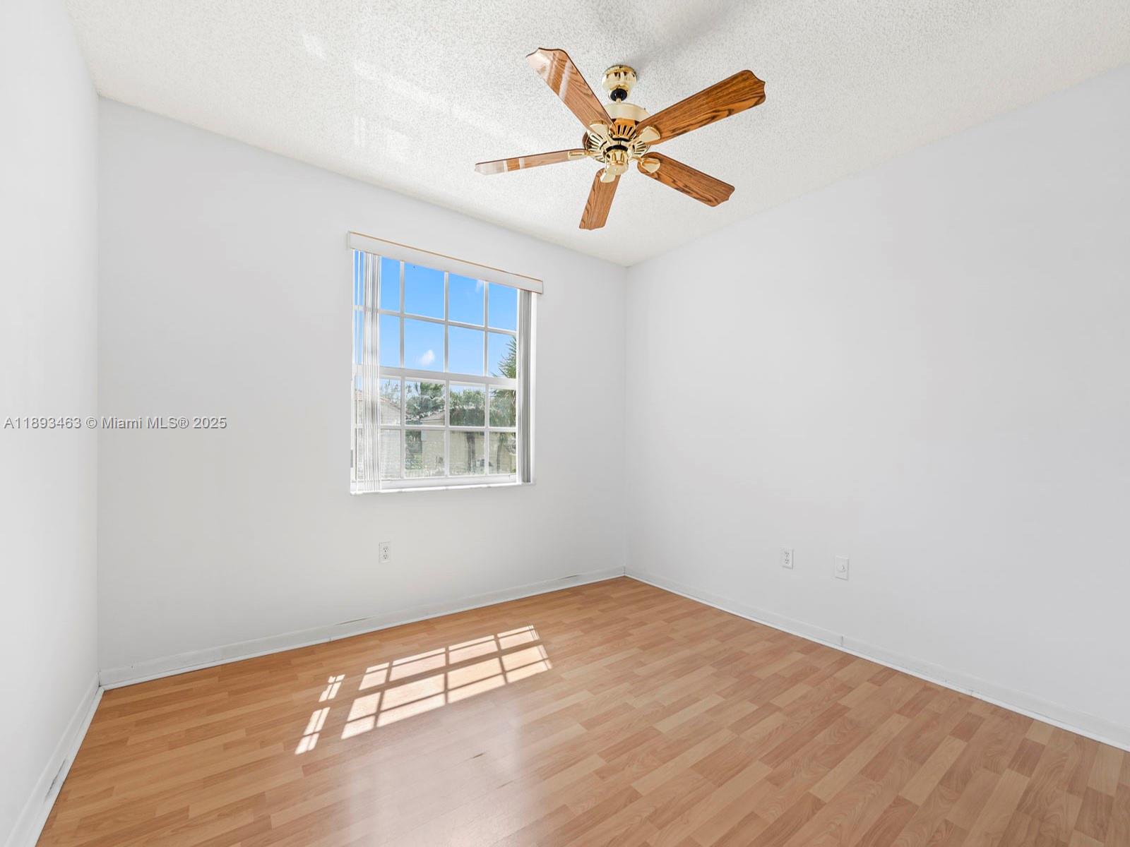 TOWNGATE - Residential