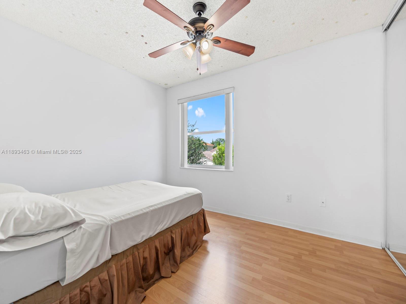 TOWNGATE - Residential