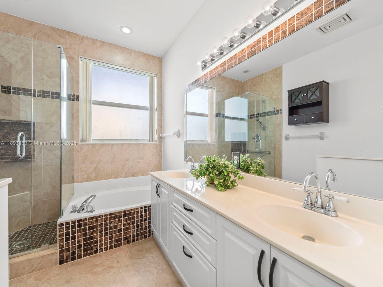 TOWNGATE - Residential