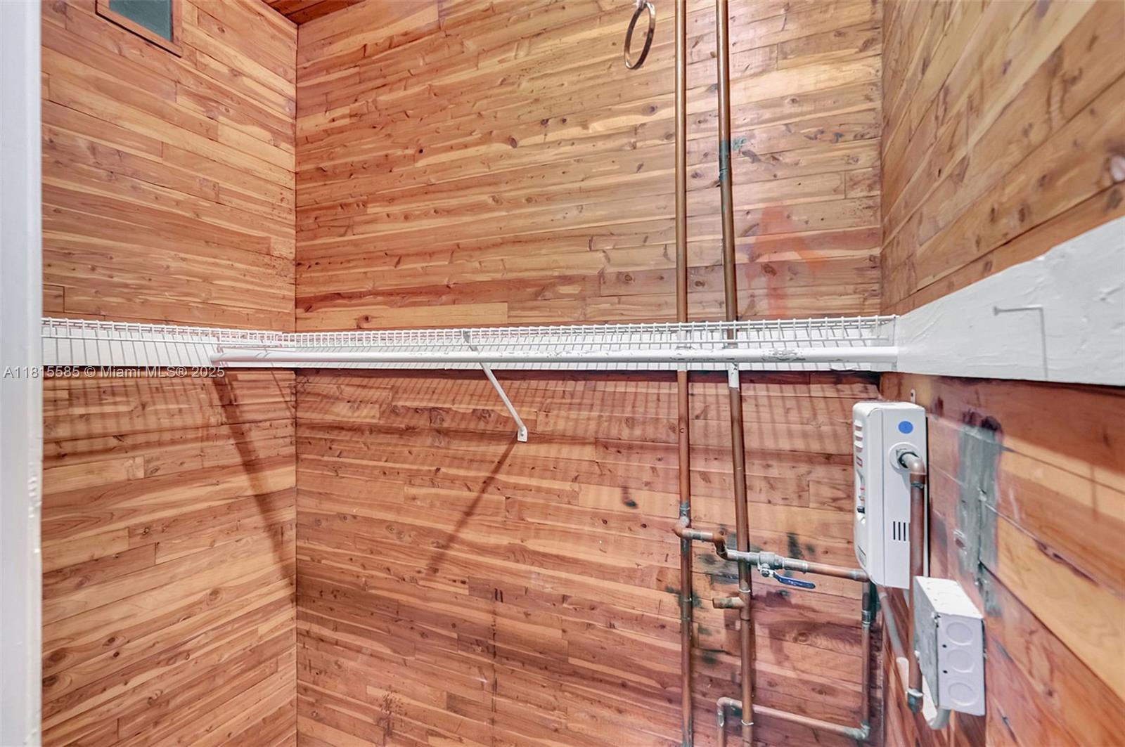 BAY DRIVE CONDO - Residential Lease