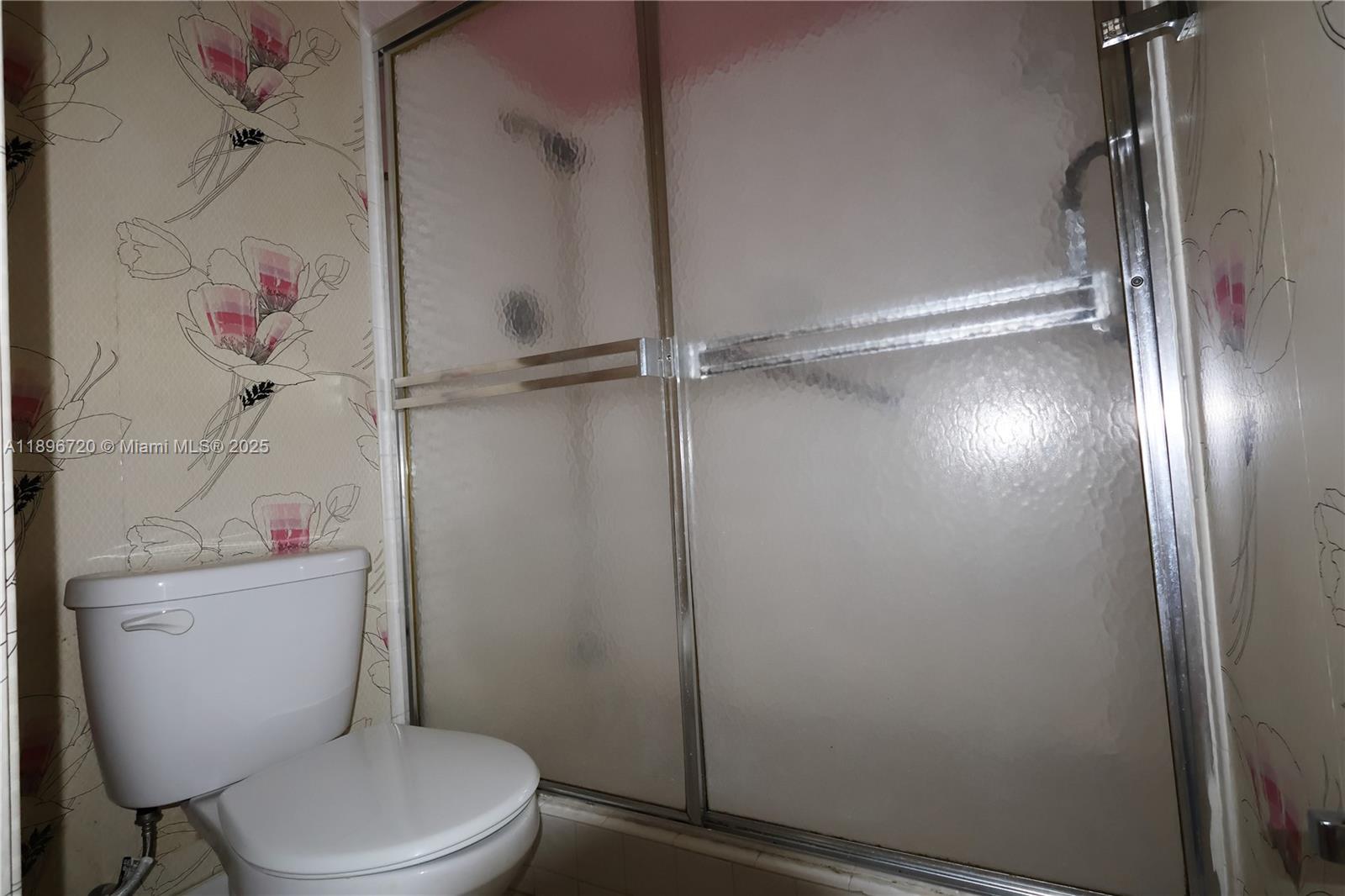 ANDROS VILLAGE E CONDO - Residential