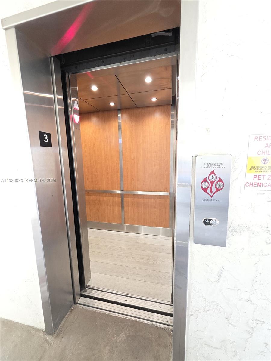 OMEGA CONDO NO 10 - Residential