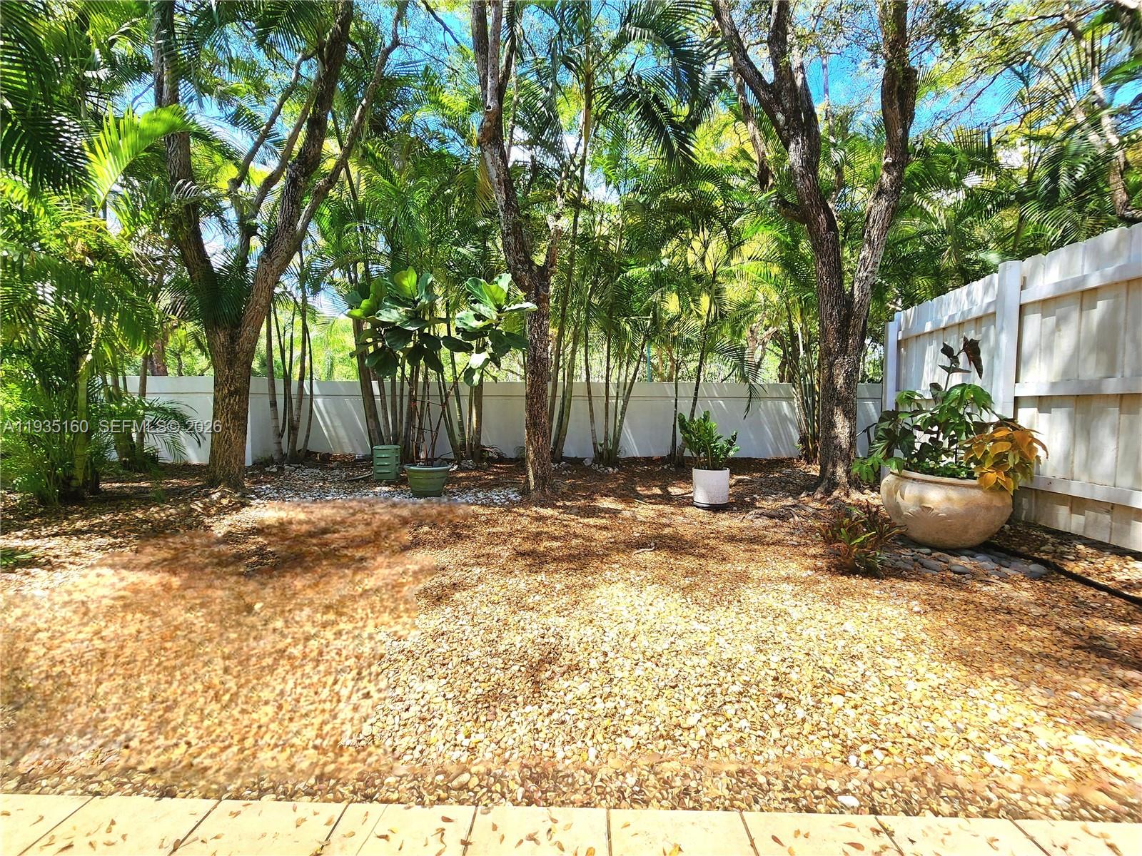 SPINNAKER BAY - Residential Lease