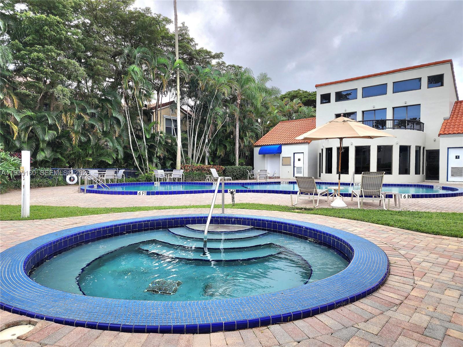 SPINNAKER BAY - Residential Lease