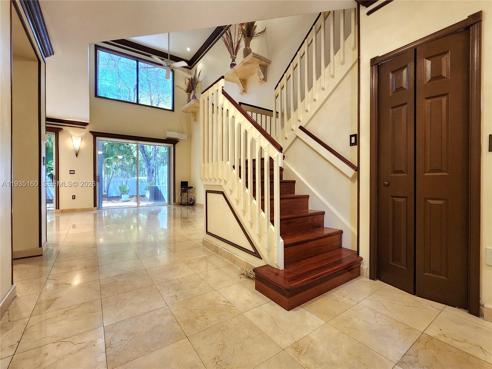 SPINNAKER BAY - Residential Lease