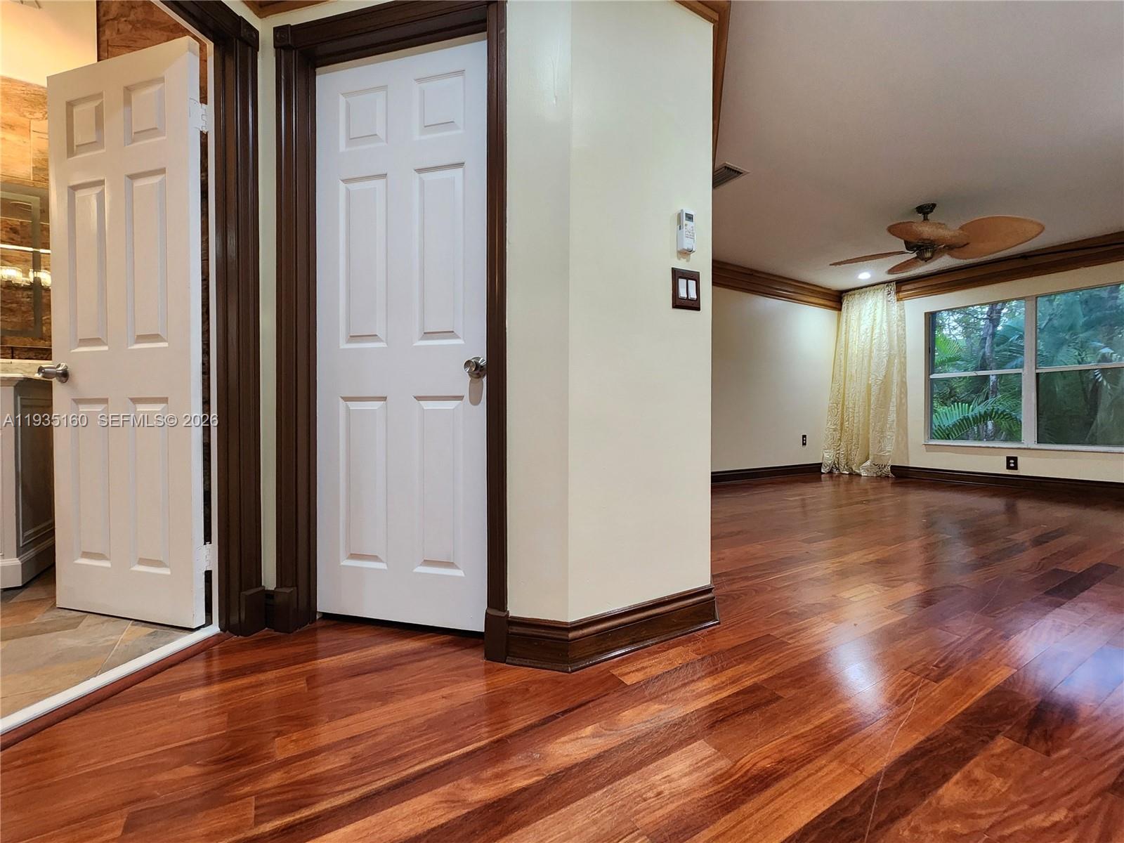 SPINNAKER BAY - Residential Lease