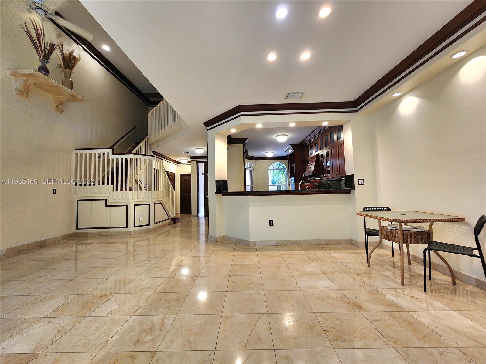 SPINNAKER BAY - Residential Lease