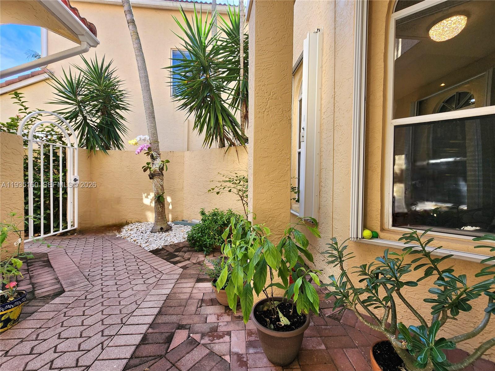 21028 NE 34th Ct 21028