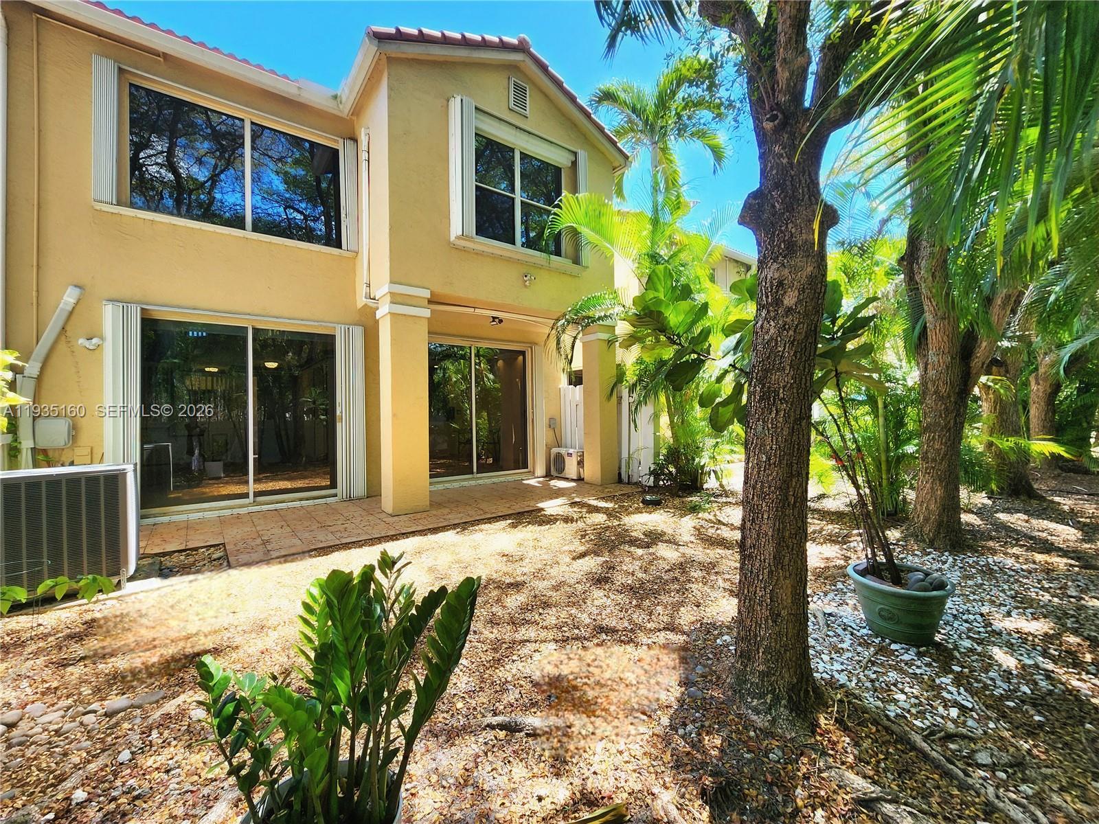 SPINNAKER BAY - Residential Lease