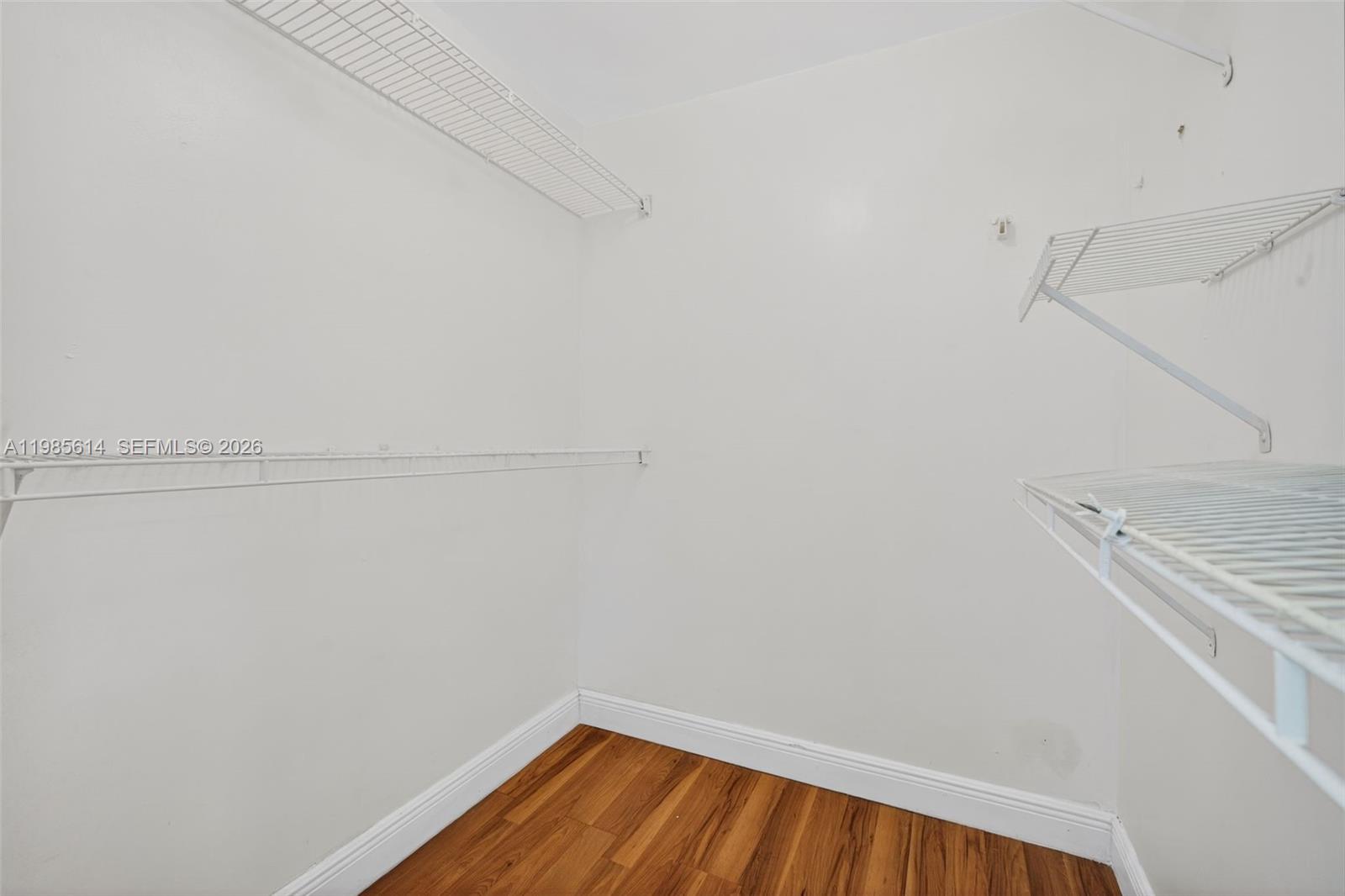 WESTVIEW CONDOMINIUM NO T - Residential Lease