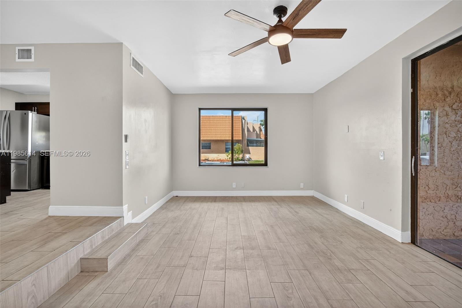 WESTVIEW CONDOMINIUM NO T - Residential Lease