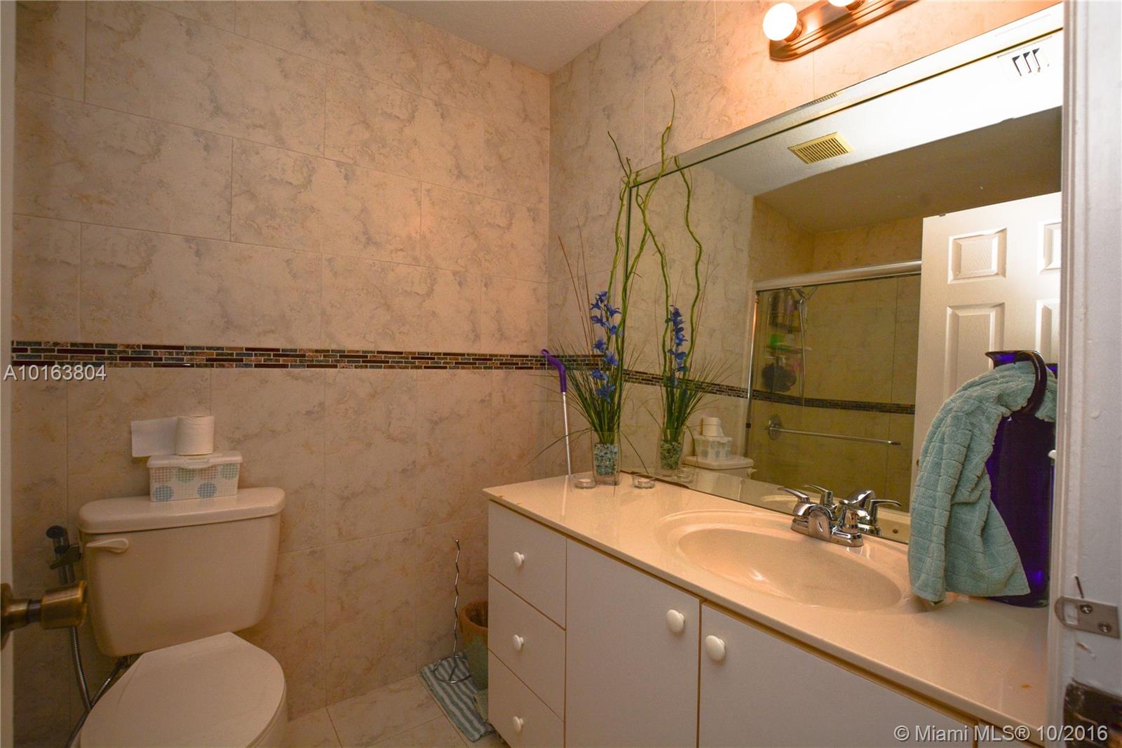 Precious Homes At Twin La - Residential