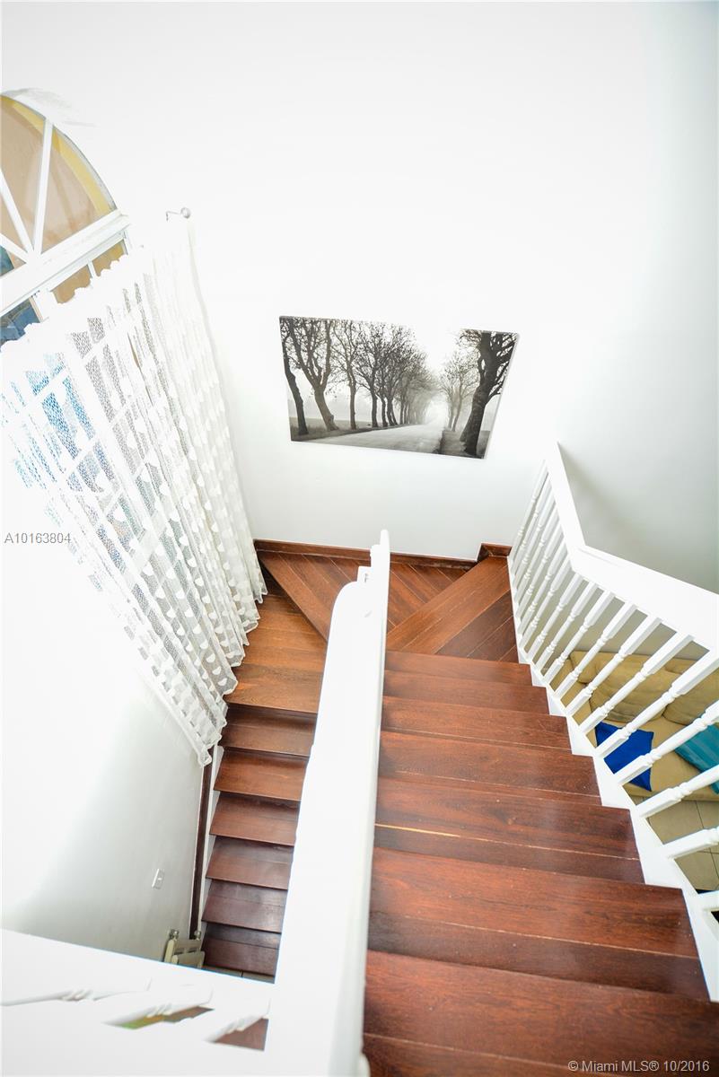 Precious Homes At Twin La - Residential