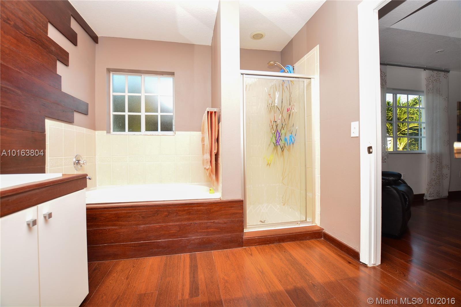 Precious Homes At Twin La - Residential