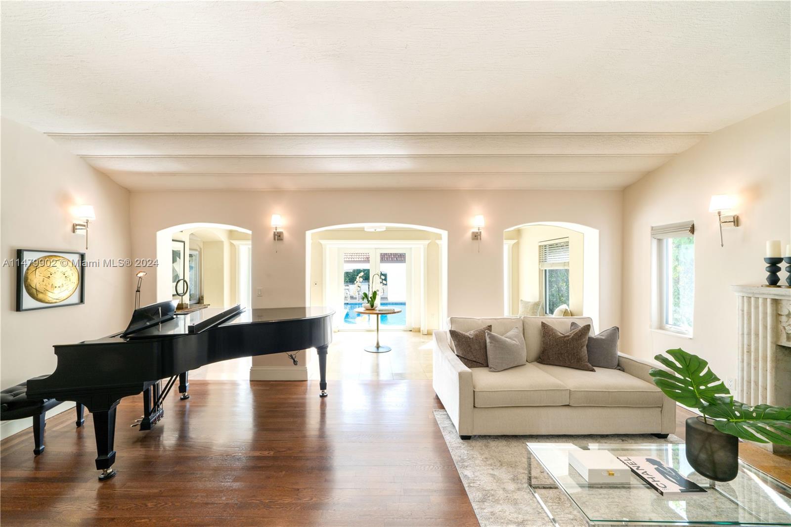 AMD PLAT OF SUNSET LAKE S - Residential