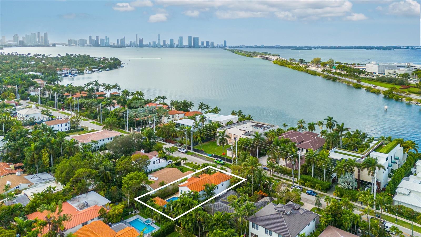 AMD PLAT OF SUNSET LAKE S - Residential