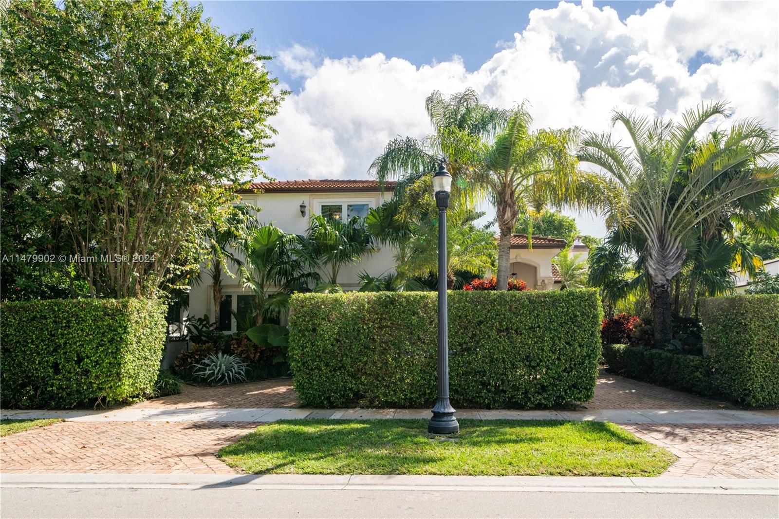 AMD PLAT OF SUNSET LAKE S - Residential