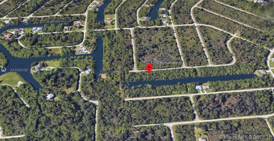 Gulf Access - Large Lot to build your Paradise Home in beautiful SW Florida Presenting a beautiful waterfront building lot on  Waterway!! This large lot features 10,000 Sq. Ft. to Build Your Dream Home Here In Paradise!! Quarter acre lot with 80 Ft. of Water Frontage. Investors are grabbing up every water lot in sight - Don't let this opportunity get away from You and Your Family!!  You will be less than 10 minutes by boat from the Myakka River which of course leads out to the pretty green waters of the Gulf. Set in such a private setting, yet this lot is literally just minutes from shopping and restaurants, world-class saltwater fishing, sandy beaches, several golf courses nearby If you have been thinking about living the desirable Florida Lifestyle, this is the Best Choice.