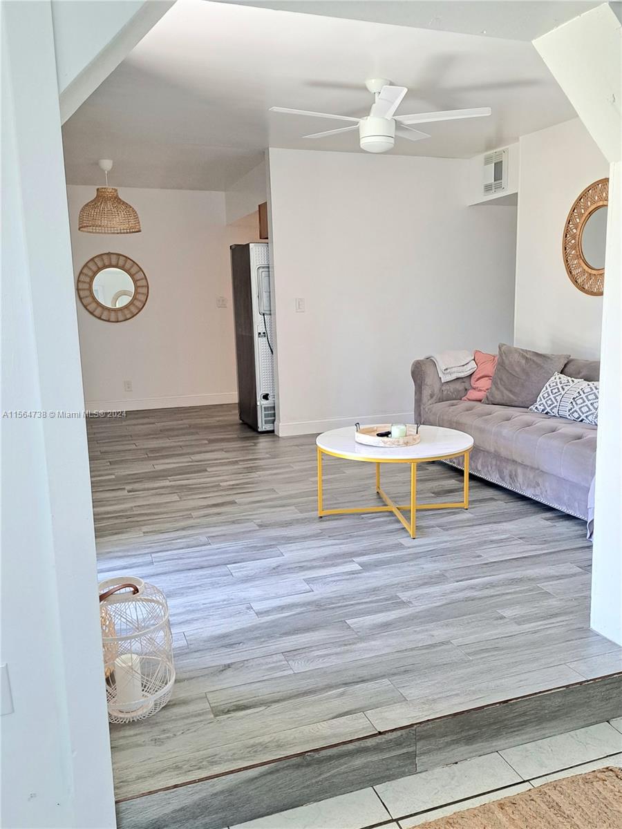 POMPANO BEACH HIGHLANDS 5 - Residential