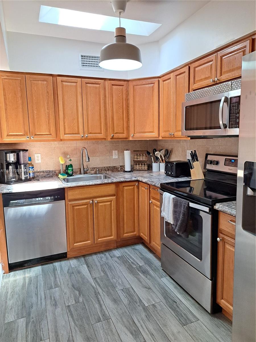 POMPANO BEACH HIGHLANDS 5 - Residential