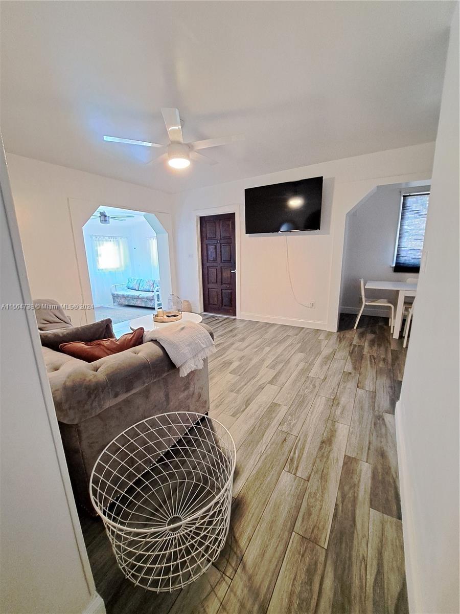 POMPANO BEACH HIGHLANDS 5 - Residential