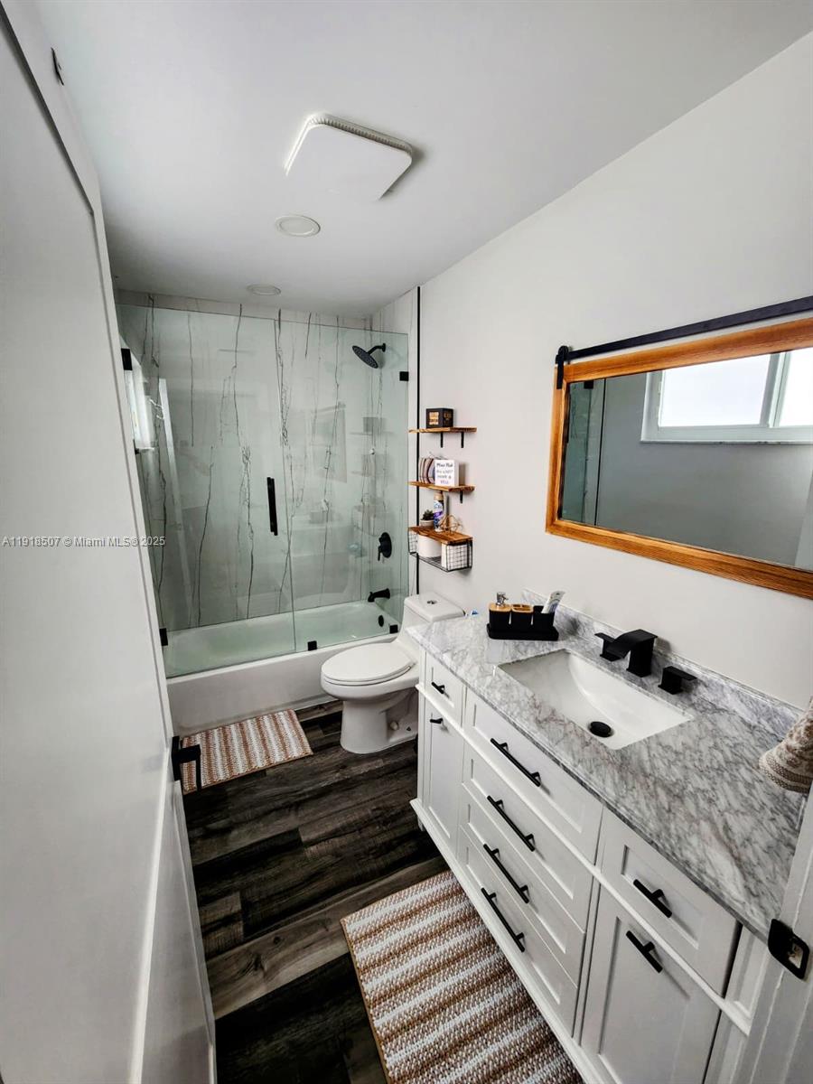 THE LAKES - Residential Lease