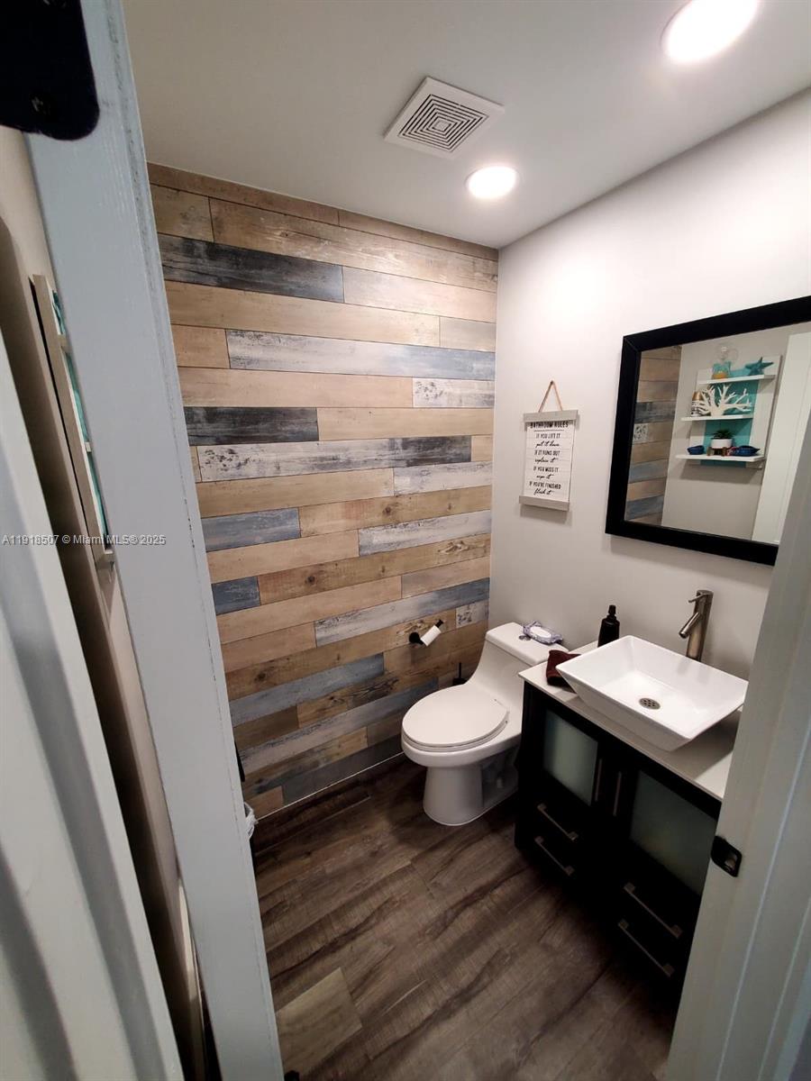 THE LAKES - Residential Lease