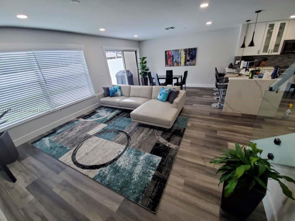 THE LAKES - Residential Lease