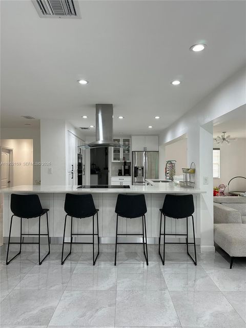 10153 SW 51st St Cooper City FL 33328