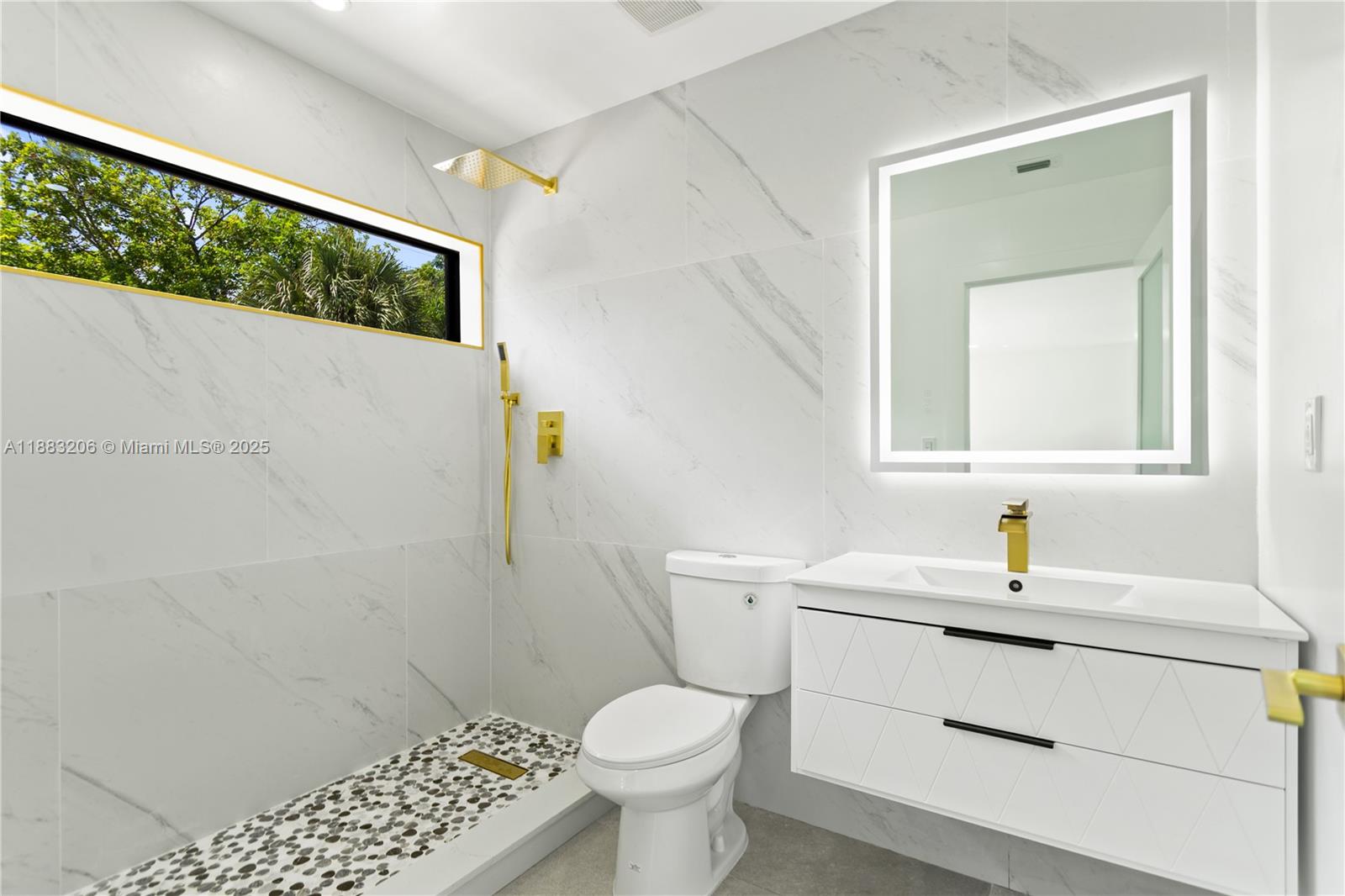 LAUDERDALE MANORS ADD - Residential