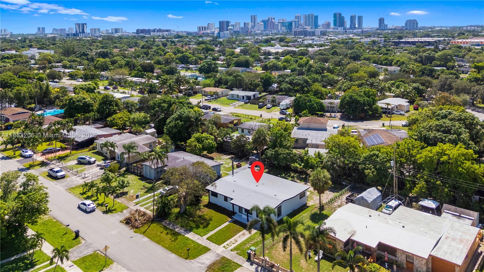 LAUDERDALE MANORS ADD - Residential