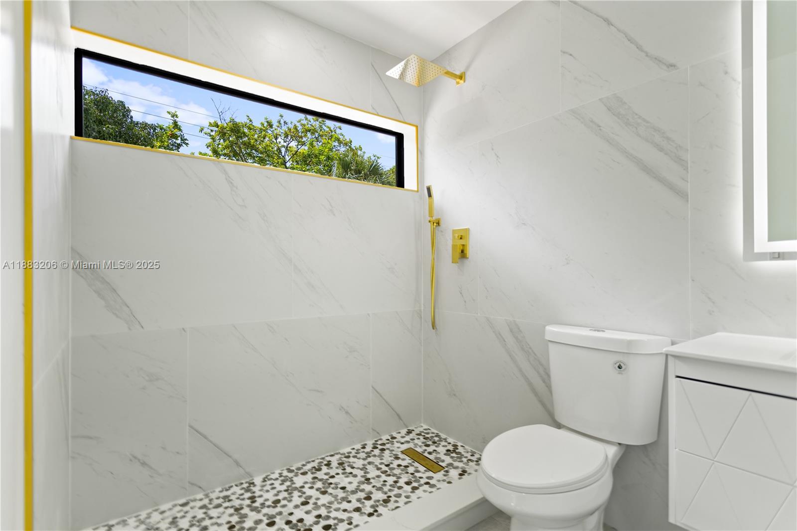 LAUDERDALE MANORS ADD - Residential