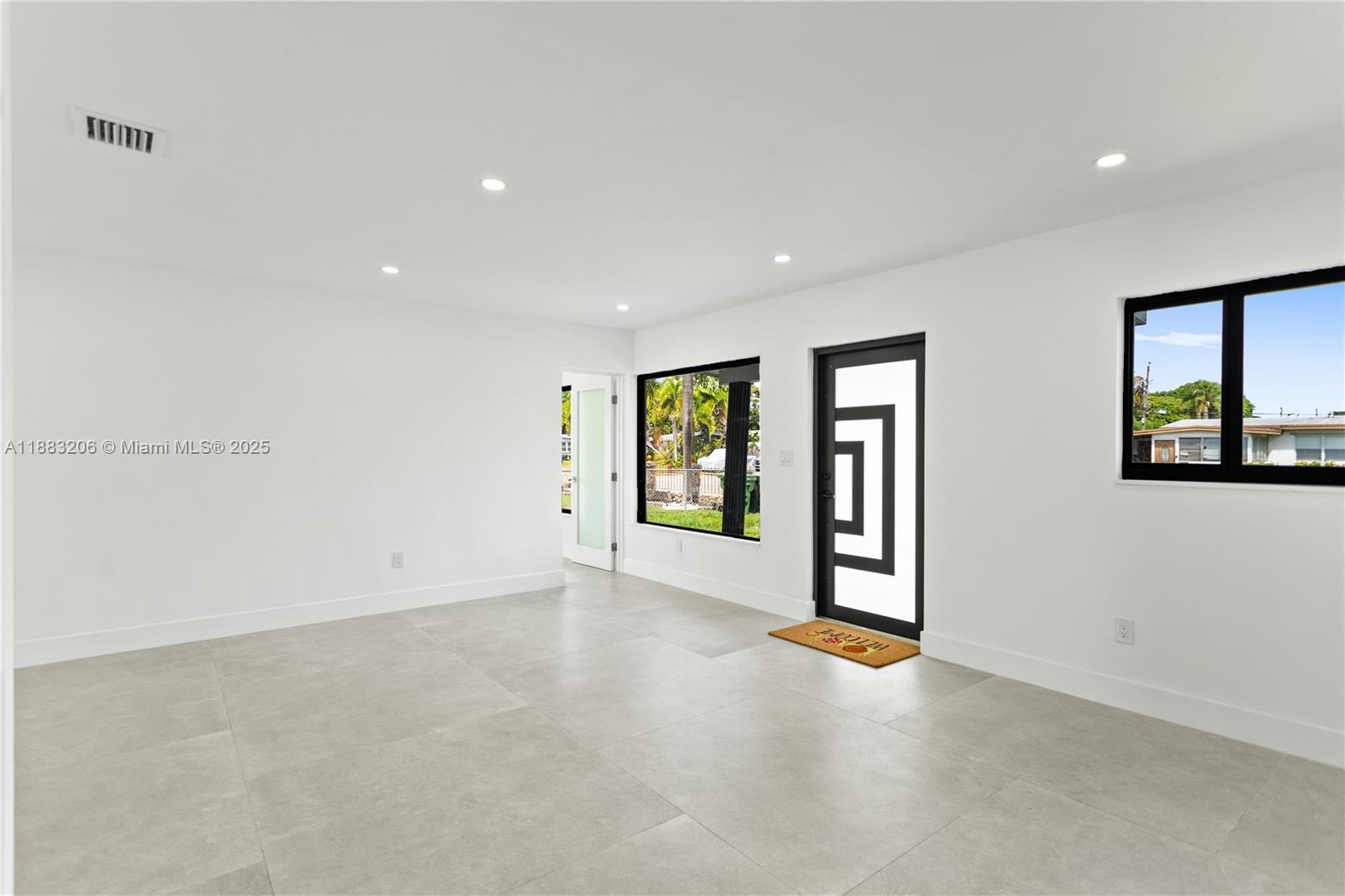 LAUDERDALE MANORS ADD - Residential