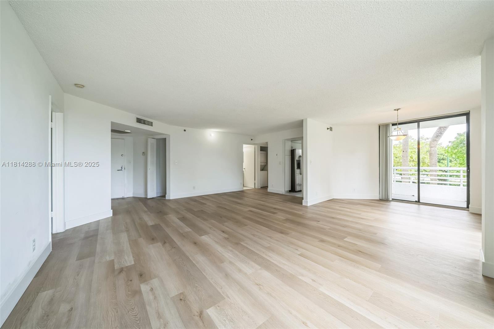 PARC CENTRAL AVENTURA EAS - Residential