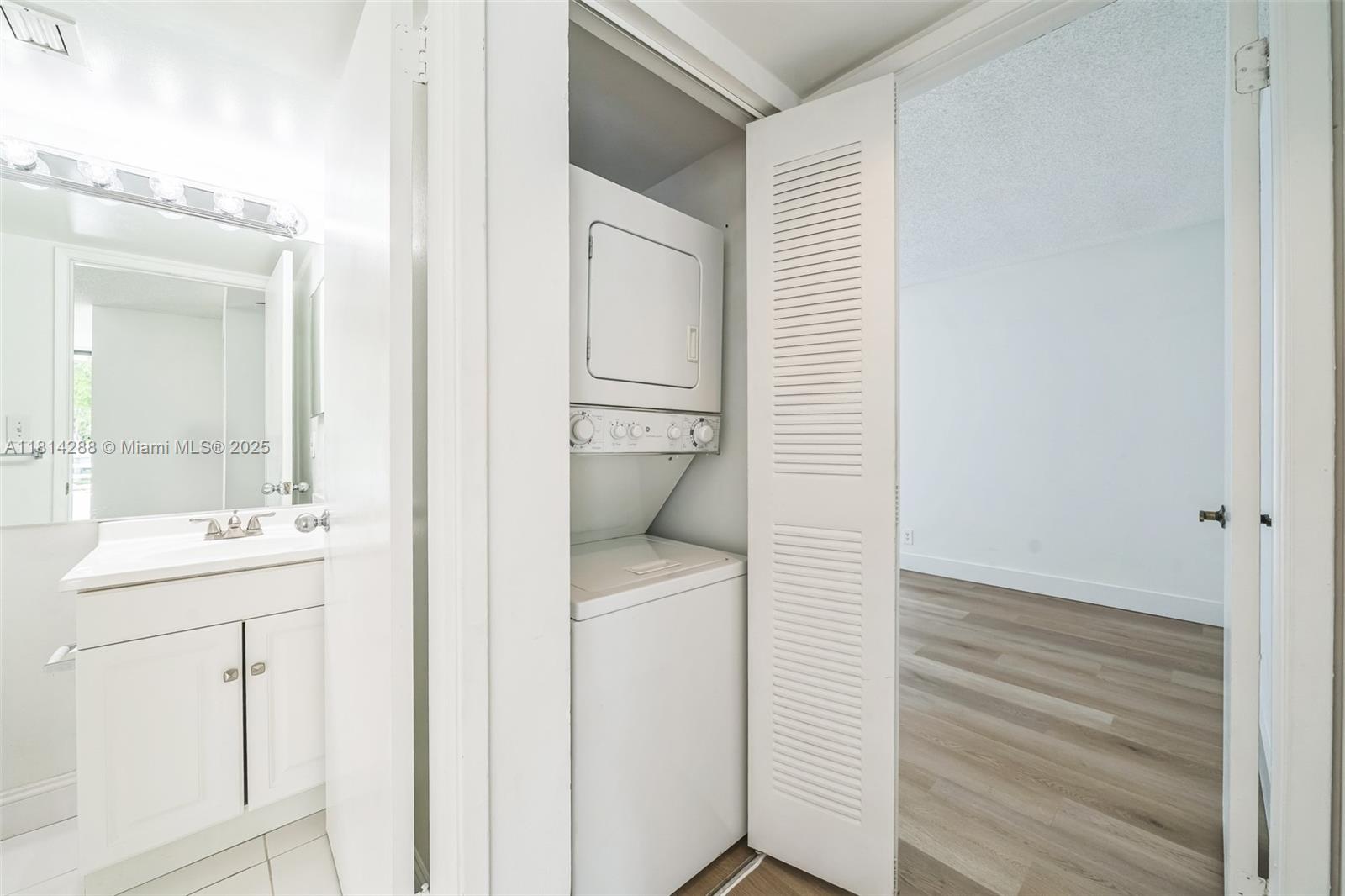 PARC CENTRAL AVENTURA EAS - Residential