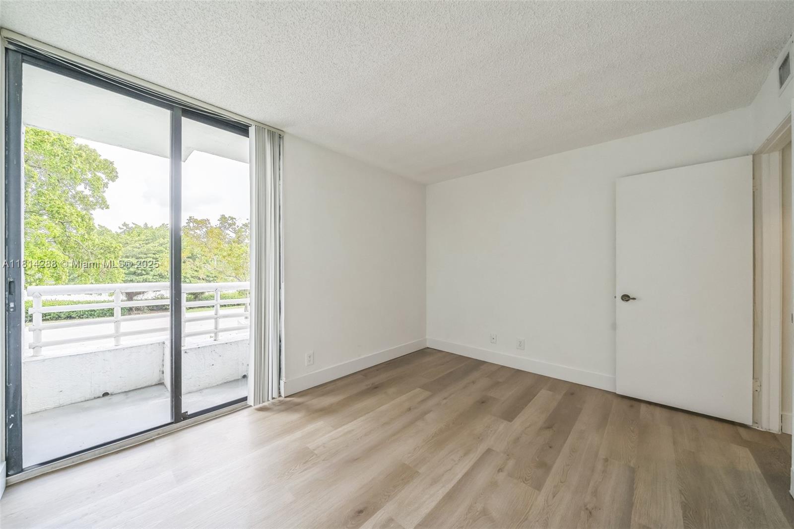 PARC CENTRAL AVENTURA EAS - Residential