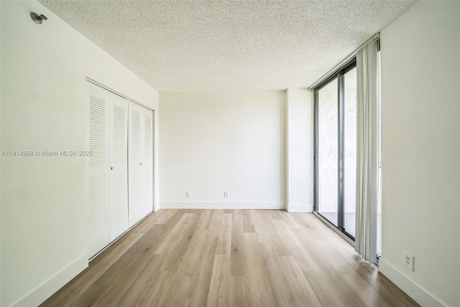 PARC CENTRAL AVENTURA EAS - Residential